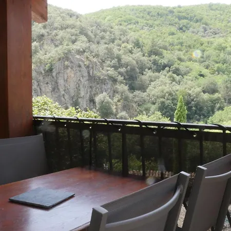 Apartment De Neyrac, Rose - Piscine, Riviere A 100 M, Vue Sur Les Collines